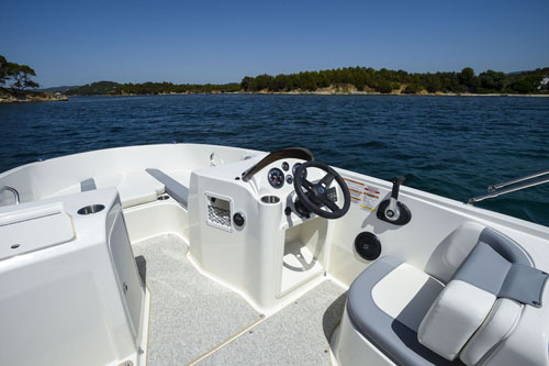 Bayliner Element E7
