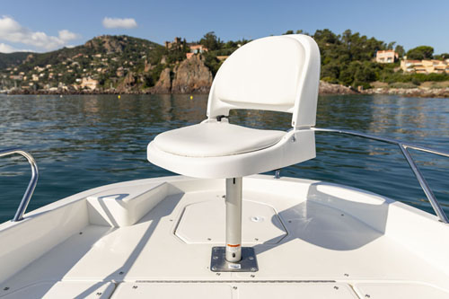 Bayliner Element CC7